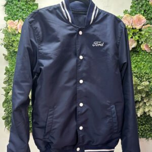 Chamarra bomber azul con bolsillos y botones personalizable